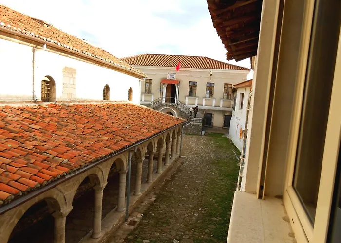 Castlehouse Эльбасан